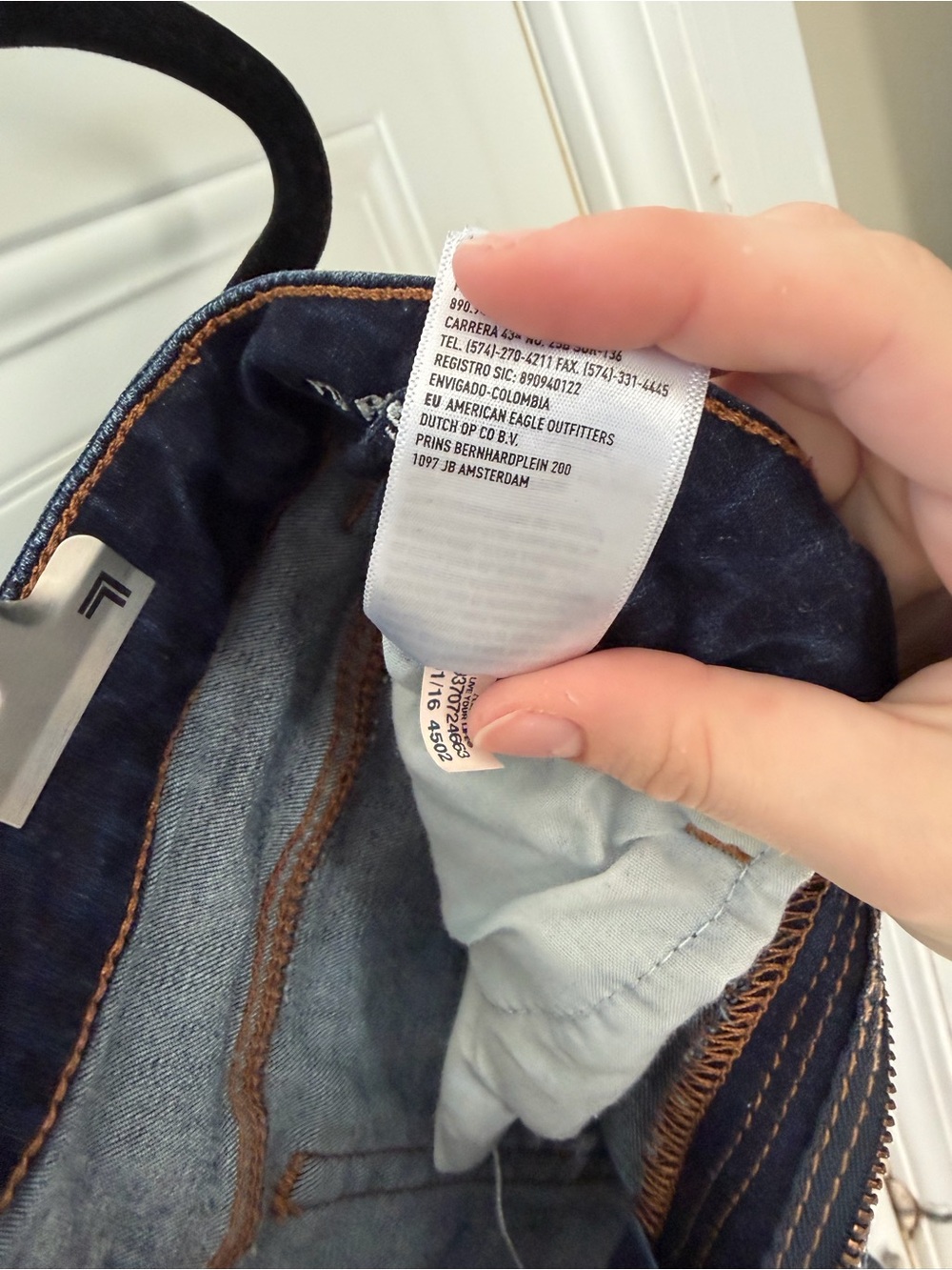 American Eagle Hi-Rise Shorties 🦅 - Picture 6 of 6